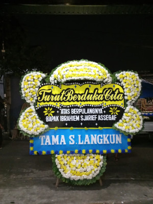 Papan Bunga Duka di Timur Indah